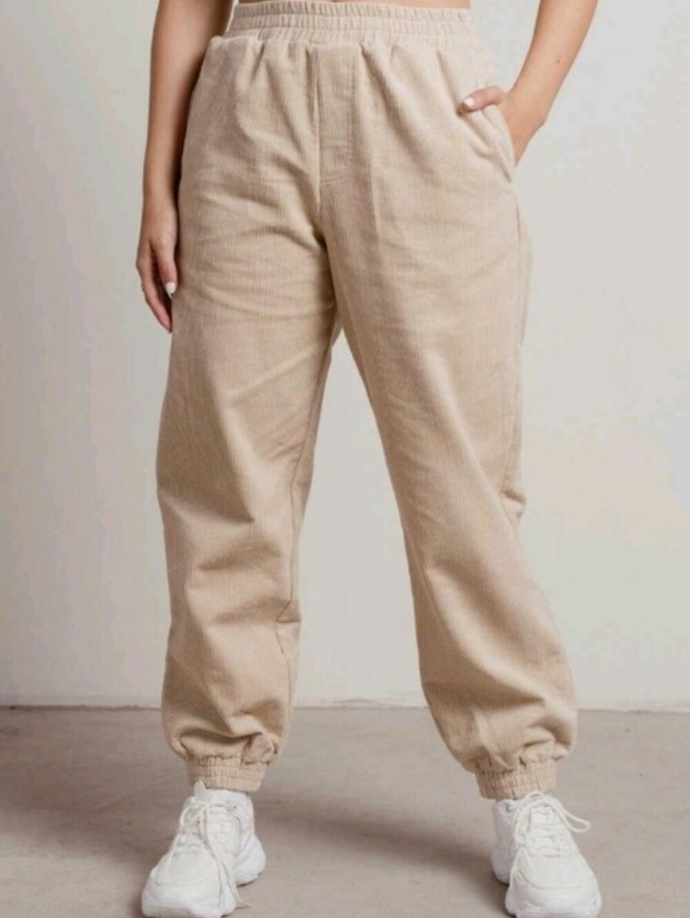 Urban Heritage Tan Corduroy Joggers NWT Size Medium Cuffed Ankle